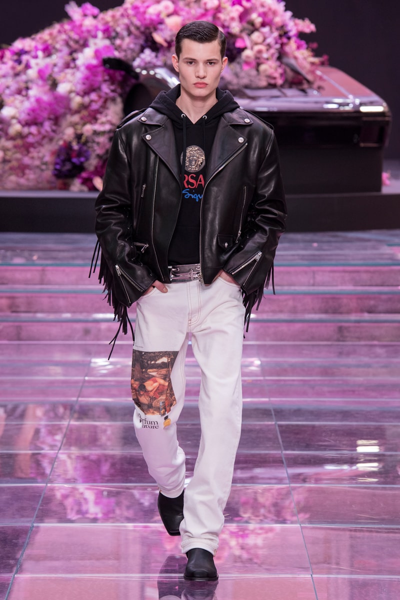 versace mens spring summer 2020 fashion runway show milan fashion week 