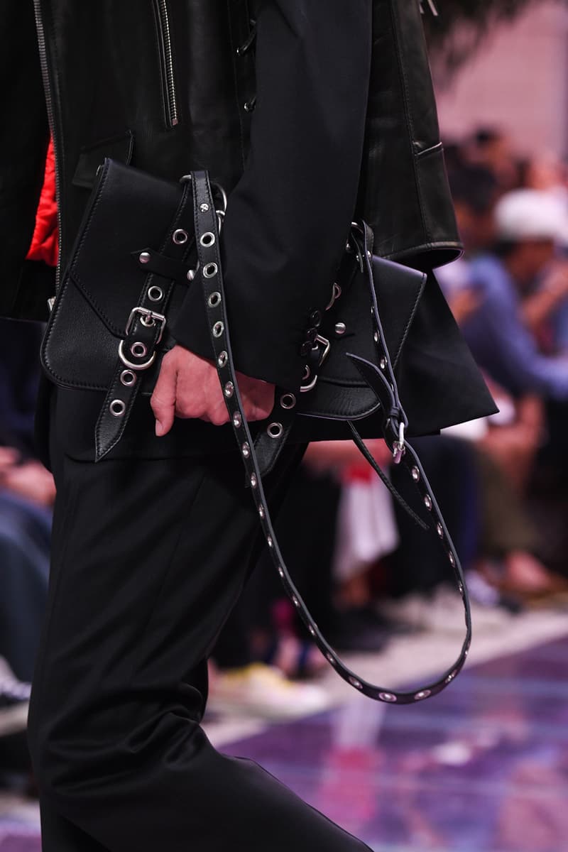 versace mens spring summer 2020 fashion runway show milan fashion week