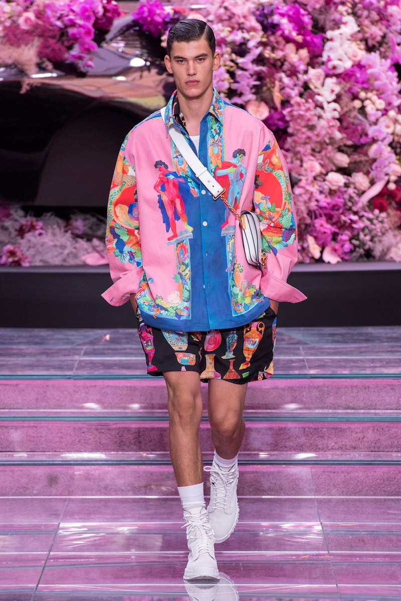 versace mens spring summer 2020 fashion runway show milan fashion week 