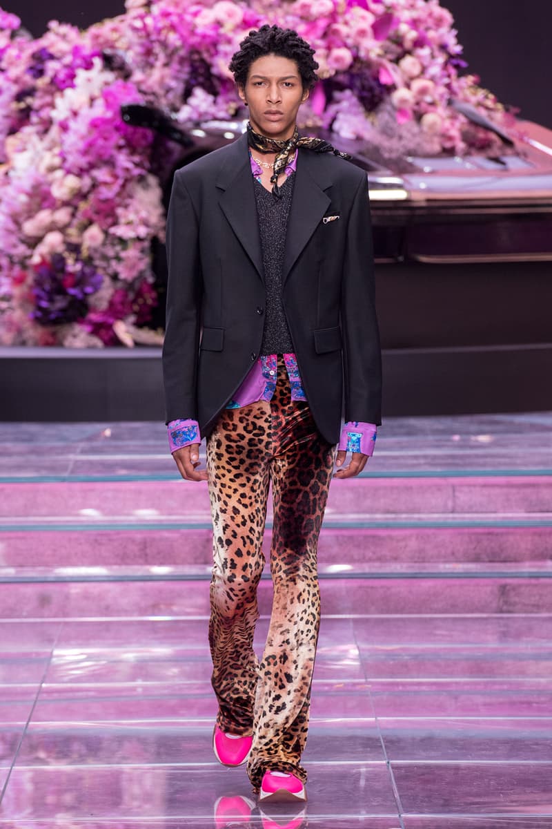 versace mens spring summer 2020 fashion runway show milan fashion week
