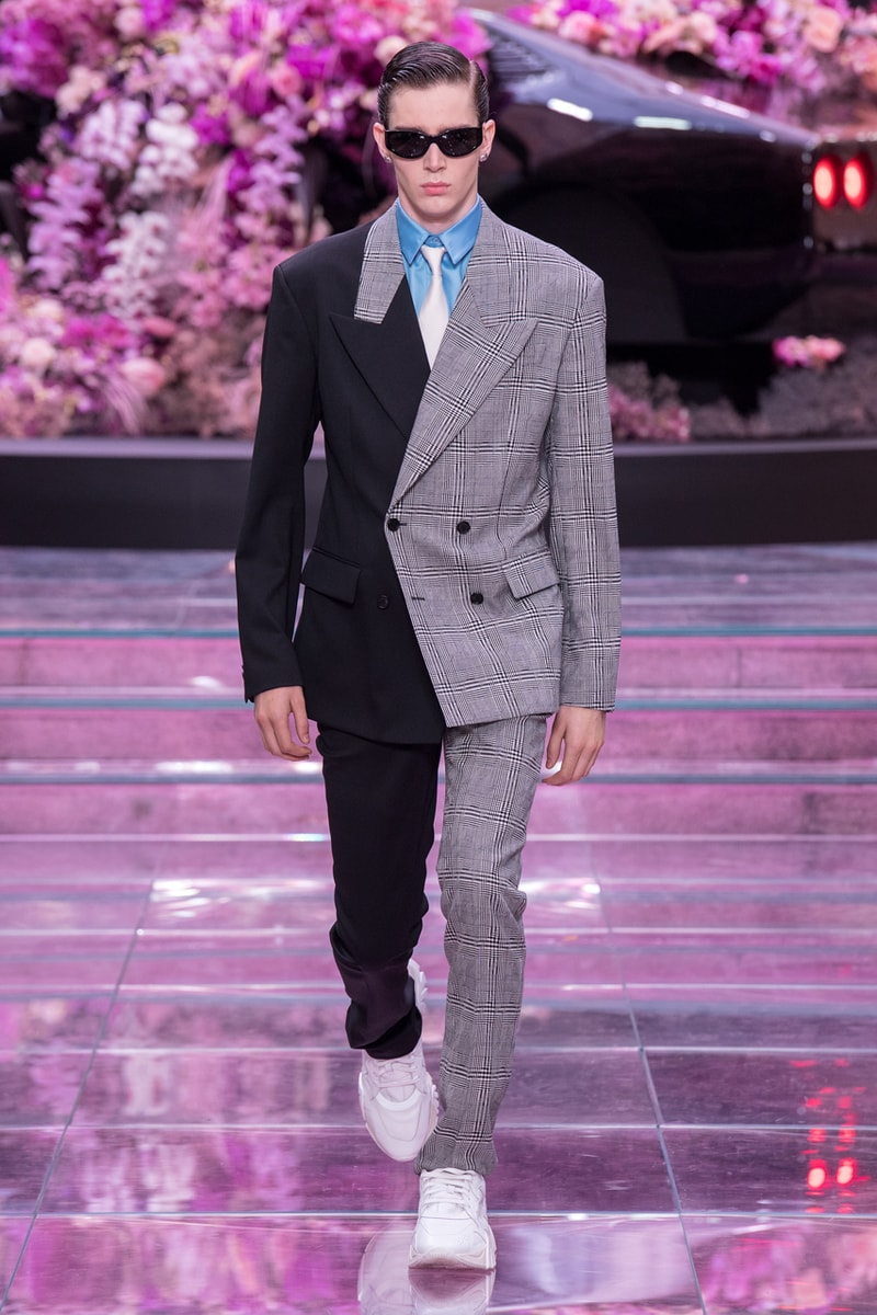 versace mens spring summer 2020 fashion runway show milan fashion week 
