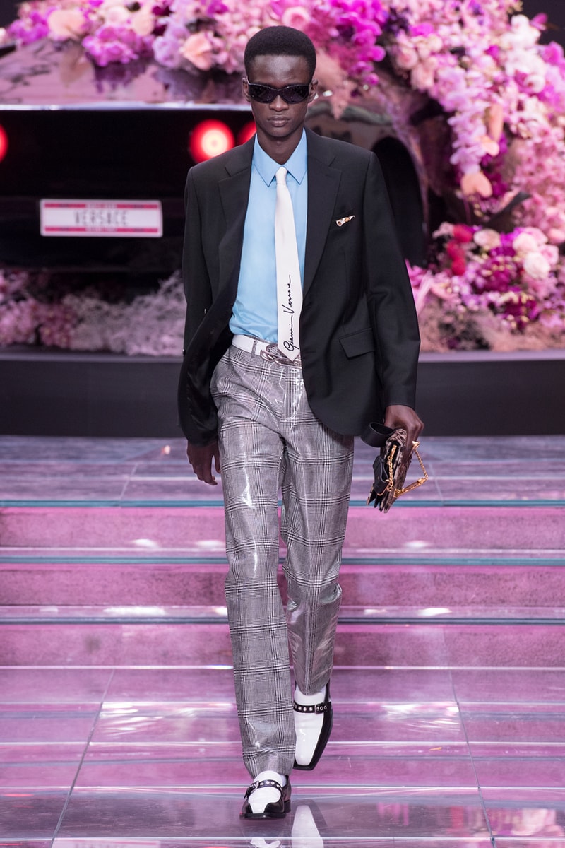 versace mens spring summer 2020 fashion runway show milan fashion week 