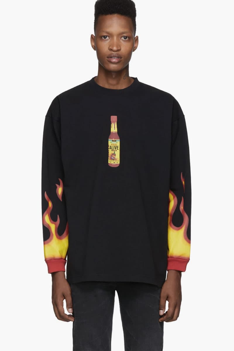 Vetements Hot Sauce T-Shirt Release Black demna gvasalia