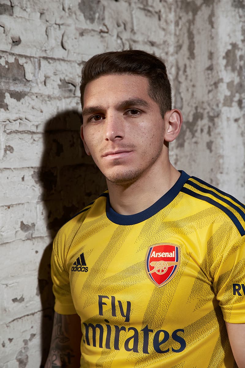 Arsenal 2019 20 Bruised Banana Away Jersey Hypebeast