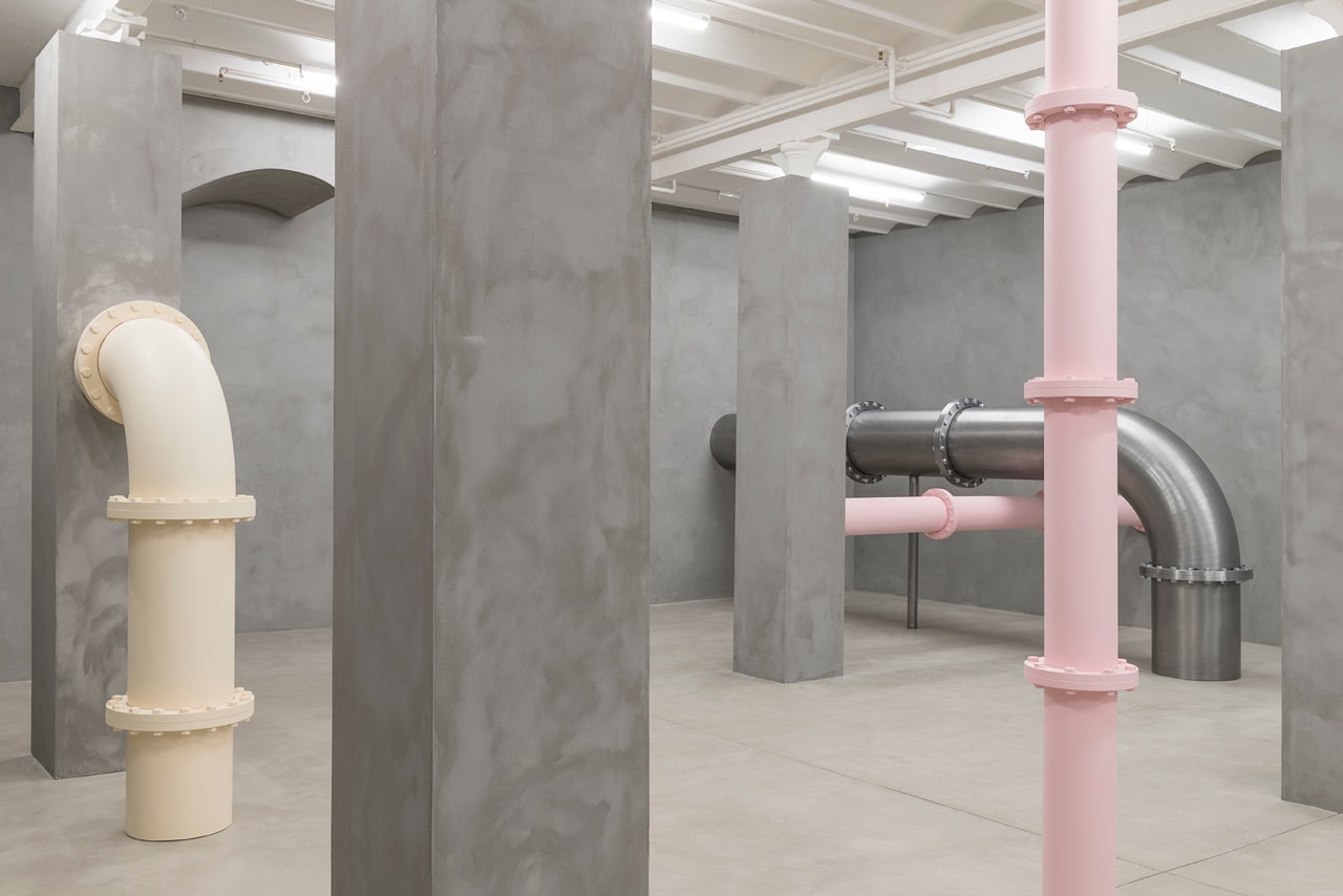 elmgreen dragset its not what you think exhibition blueproject foundation barcelona il salotto gallery artists installation boiler room hiv aids pills pastel colors body metaphor 