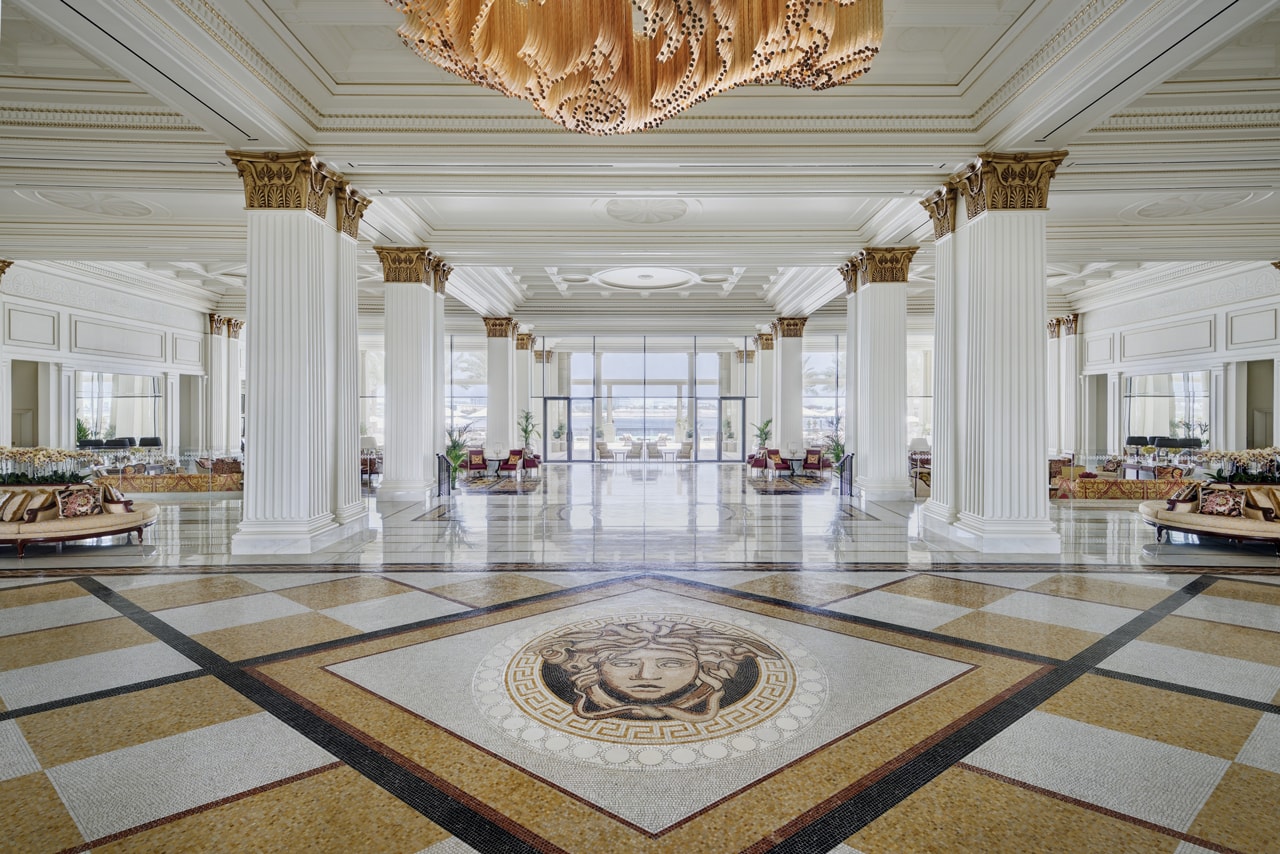 hotels rooms suites created designed by fashion designers brands lvmh cheval blanc randelhi palazzo versace dubai armani hotel milano round hill hotel jamaica ralph lauren uxua wilbert das diesel creative director
