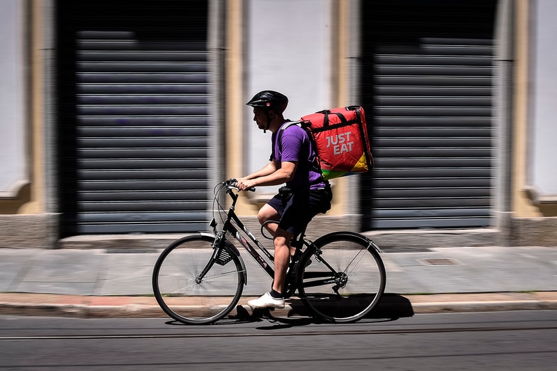 Takeaway.com Just Eat Amsterdam London Delivery Apps Food Services Merge Uber Eats Deliveroo Market Industry Competition 10 Billion USD News Updates Take Out