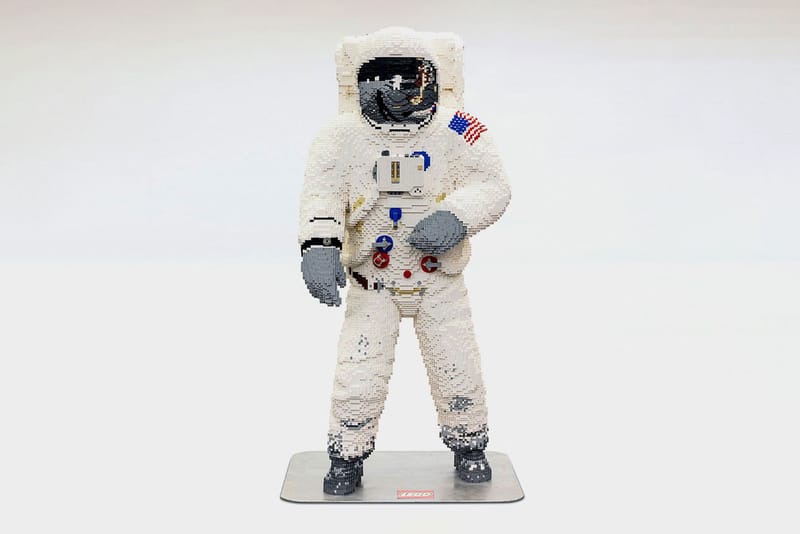 lego nasa astronaut