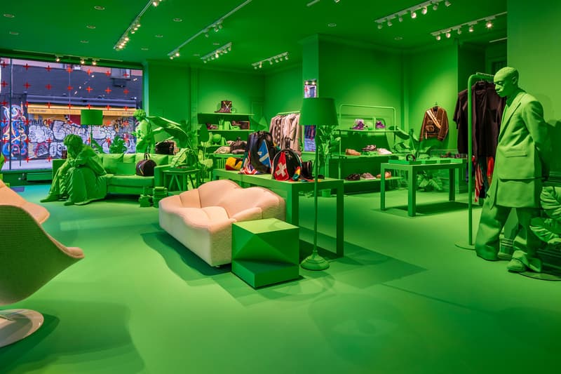 A Look Inside Louis Vuitton&#39;s Neon Green FW19 New York Pop-Up - FRPLive