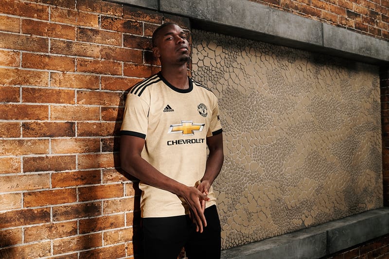 man utd 2019 away kit