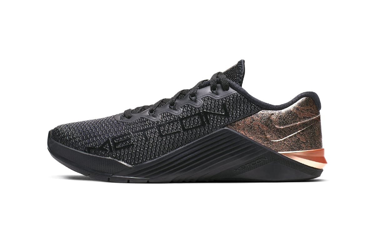 black and gold metcon 5