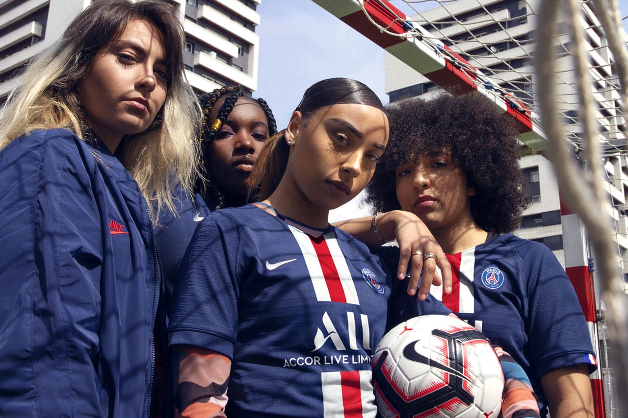 Paris Saint-Germain 2019-2020 Home Kit 