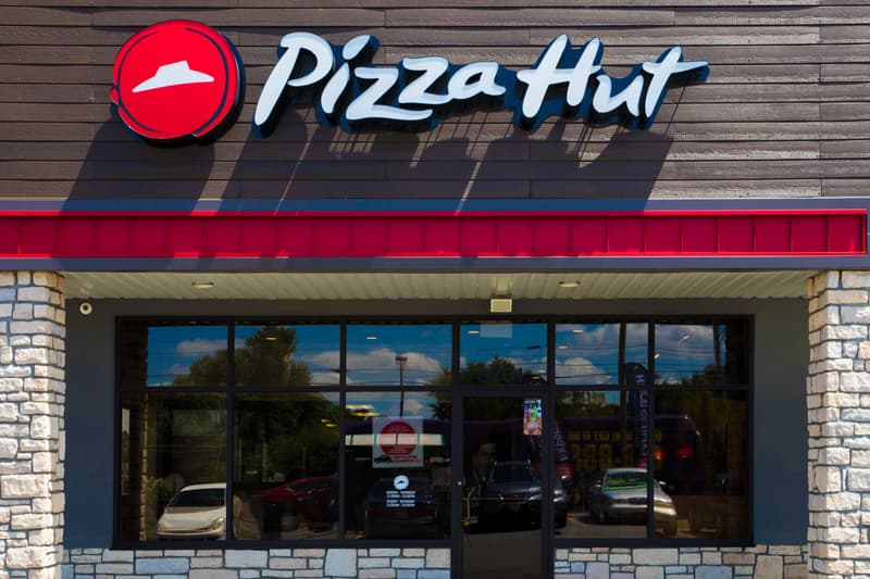 Pizza Hut Testing Carry-Out Pizza Lockers Pick Up System Hollywood California