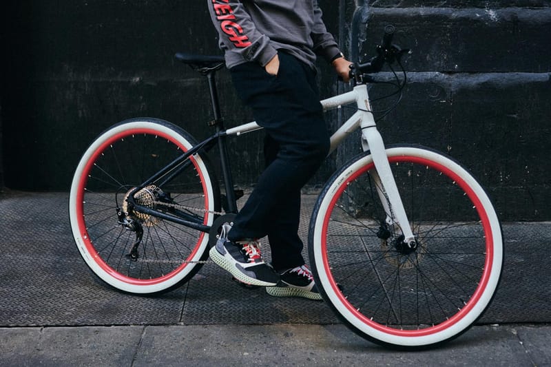 Staple and Raleigh Collaborate on Pigeon-Themed Redux 2 Bicycle