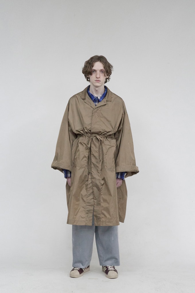 wonderland Fall/Winter 2019 Lookbook Pants Sweatshirts Flannels Turtlenecks Jeans Jackets Plaid Blue Yellow Brown Green Orange Red Black