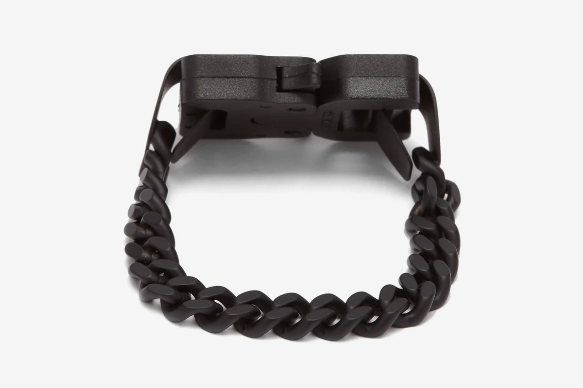1017 ALYX 9SM Buckle Chainlink Bracelet Closer Look Release info Date Buy Purchase Black Matthew M Williams