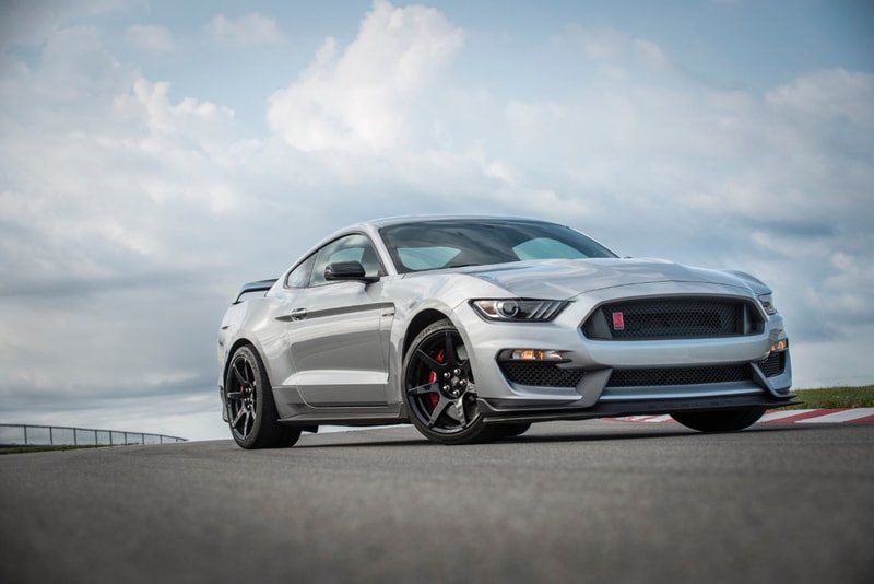 2020 Mustang Shelby GT350R Upgrade Exhaust Resonators Chassis Technology B&O Speakers Front Suspension Geometry Sports Car Ford Performance