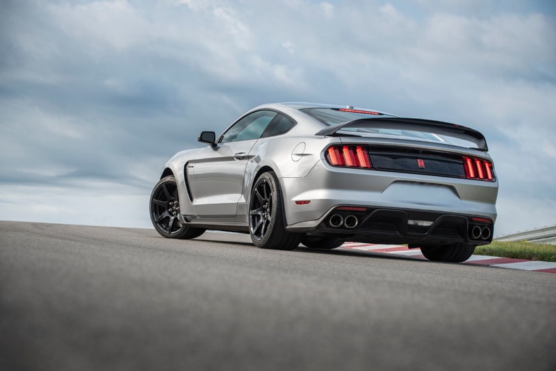 2020 Mustang Shelby GT350R Upgrade Exhaust Resonators Chassis Technology B&O Speakers Front Suspension Geometry Sports Car Ford Performance