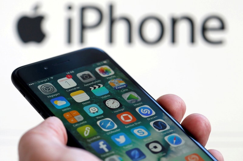 Apple Samsung Lawsuit iPhone Galaxy Phones High Radio-Frequency Emissions iPhone 7 iPhone 8 iPhone X Smartphones Health Risk