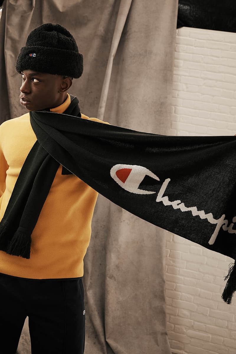 Champion Reverse Weave Fall Winter 2019 FW19 Collection Lookbook Pieces Pre Shrunk Garments Sweaters Sweatpants Corduroy Velour Fleece forest green mustard yellow khaki burnt orange