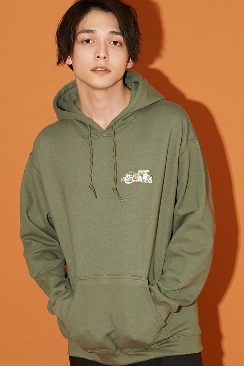 Converse Stars Japan Dragon Ball Collaboration Capsule Collection First Look Official Release Information Socks Hoodie T-Shirt Goku Title Logo Anime Series Manga Stars Red Ribbon Bulma iPhone Case Bloomers