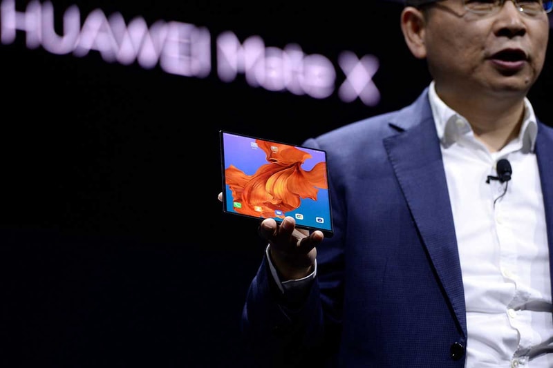 Складной смартфон Huawei Mate X Дата запуска задерживается Новости Обновления Технология Информация о выпуске мобильного телефона Конкурент Samsung Galaxy Fold HarmonyOS