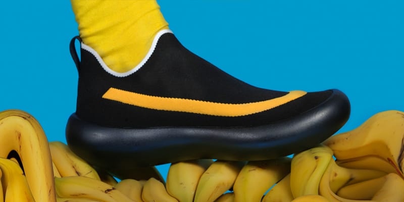 black bananas slippers