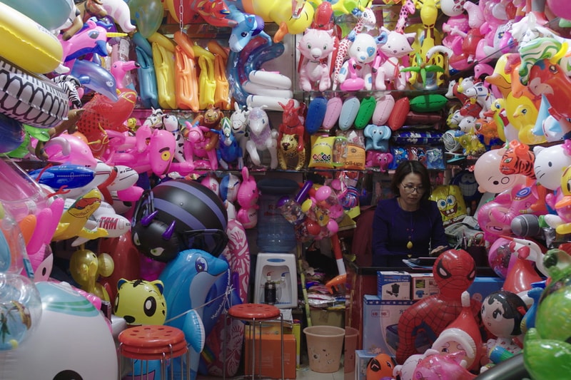 mika rottenberg easypieces mca chicago exhibition artworks sculptures installations film video 