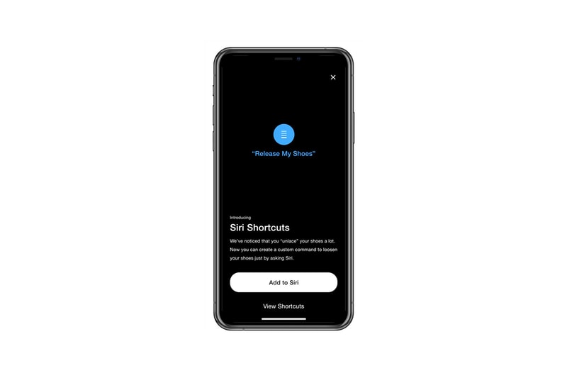 nike adapt huarache self lacing sneaker footwear app trainer color led lights options app how it works how to use buy cop purchase downlaod trainer shoe snkrs sneakrs