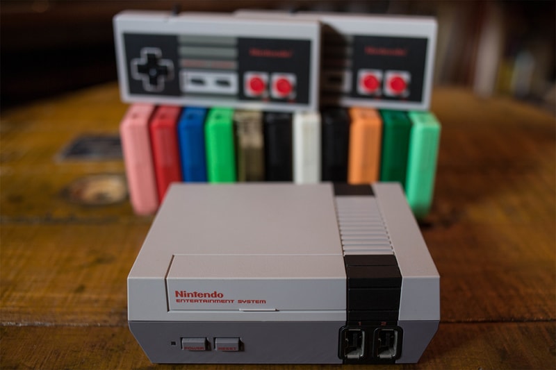 Nintendo entertainment system Game Kid Icarus Sells 9000 USD heritage auctions