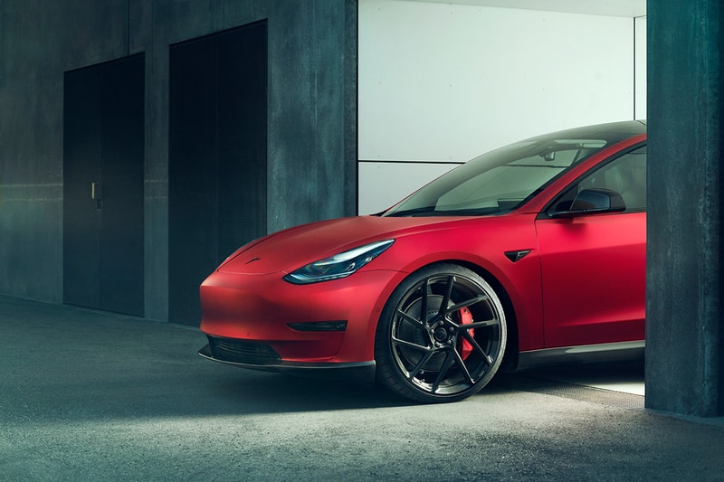 NOVITEC Tesla Model 3 Tuned EV Electric Vehicle Modified Elon Musk Car Sedan Carbon Fiber Wheels Skirts Front Lips Diffuser Spoilers Aerodynamics Vossen Rims Suspension Lowered 30mm 40mm