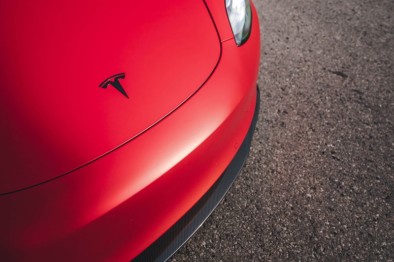 NOVITEC Tesla Model 3 Tuned EV Electric Vehicle Modified Elon Musk Car Sedan Carbon Fiber Wheels Skirts Front Lips Diffuser Spoilers Aerodynamics Vossen Rims Suspension Lowered 30mm 40mm