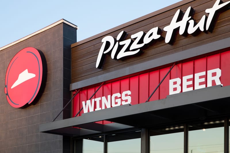 Pizza Hut Is Closing 500 Restaurants in the U.S.