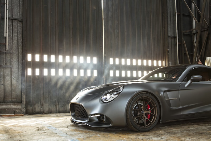 Puritalia Berlinetta Salon Privé UK Geneva Motor Show Super Hybrid Italy Carbon Fiber Gray Silver Red Black