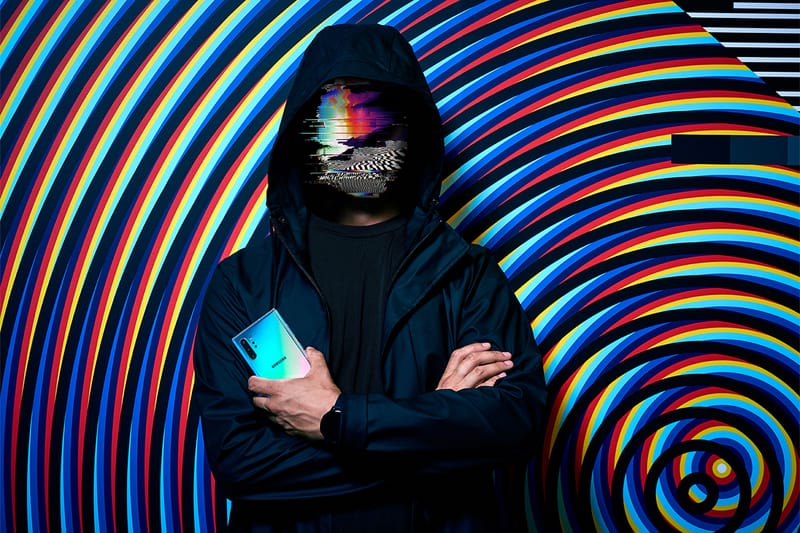 Felipe Pantone Creates Light and Color With the Galaxy Note10