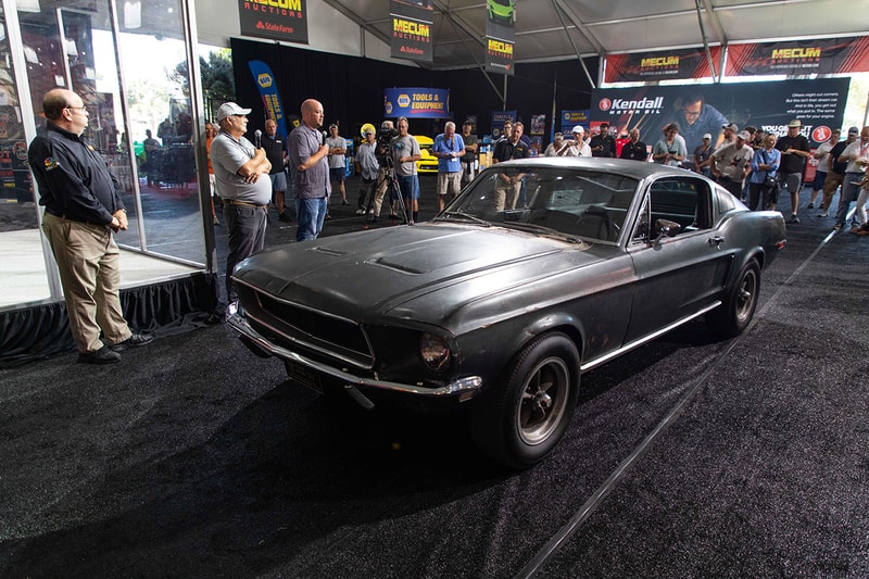 Ford Mustang GT 1968 BULLITT Steve McQueen "Highland Green" Auction Mecum Muscle Car Vintage Automotive North American International Auto Show Detroit original price scene
