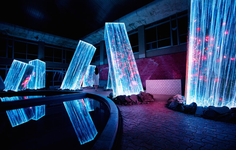 teamlab art collective megaliths mifuneyama rakuen park japan installations artworks digital projections