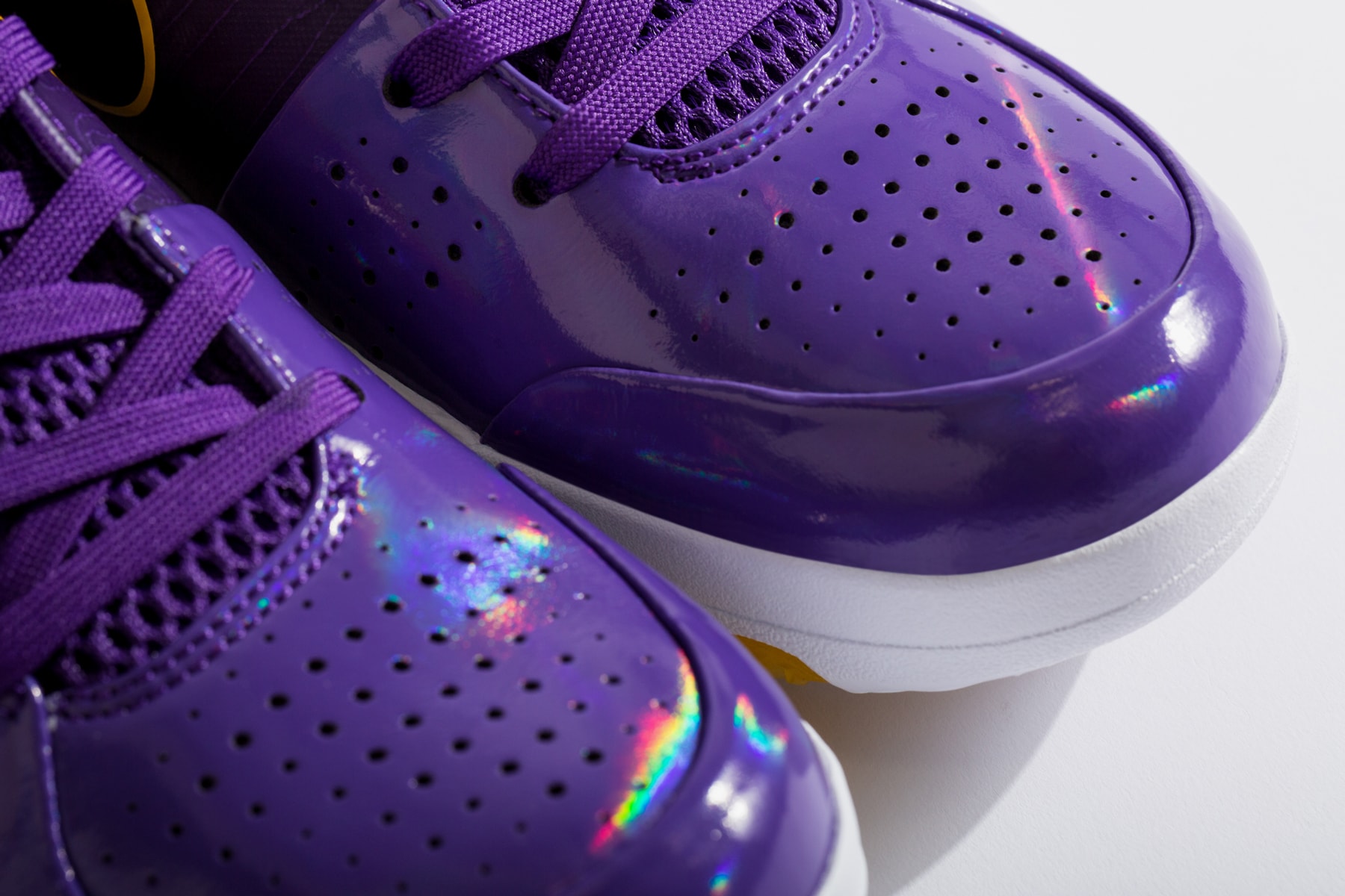 Nike Undefeated x Kobe 4 Protro 'Court Purple