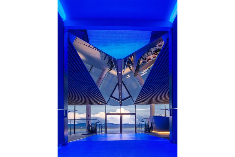 Virgin Galactic Gateway to Space First Look Video space travel new mexico virgin Richard Branson