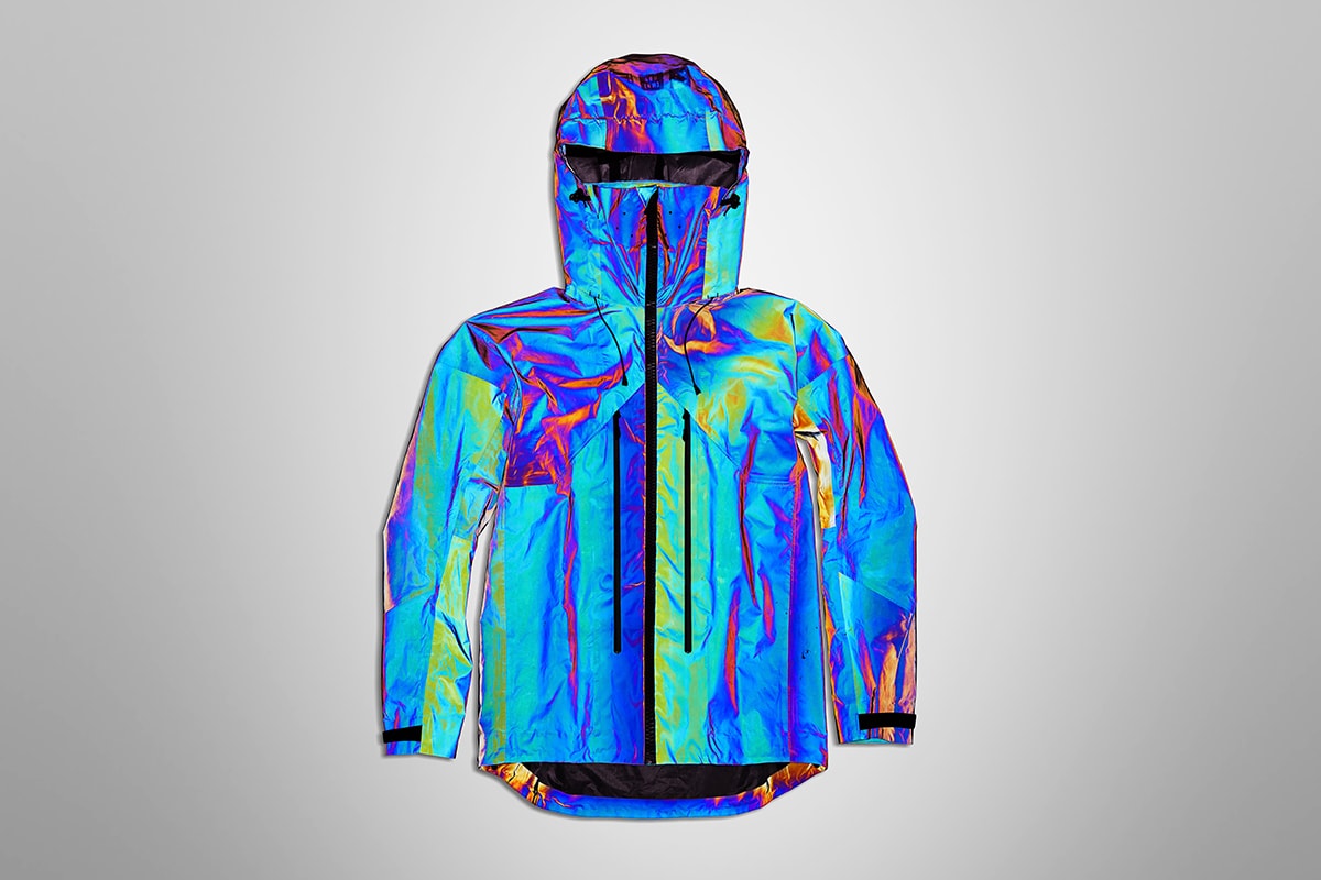 Vollebak Black Squid Jacket Release metallic black liquid metal Info Buy Release Technical Techwear Fashion Reflective ski snowboard