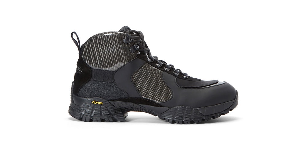 1017 ALYX 9SM Vibram Sole Hiking Boots in Black | Hypebeast display picture 2