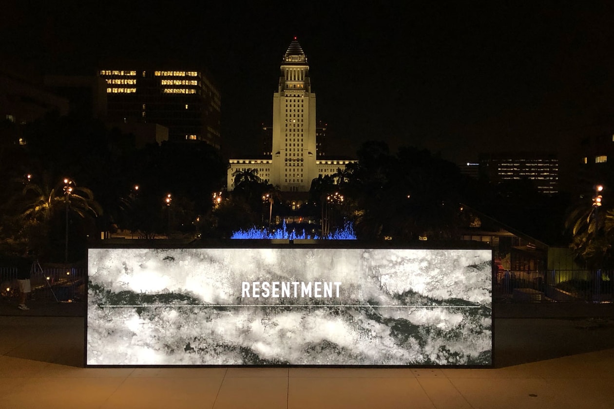 Annenberg Space for Photography walls defend divide divine los angeles musuem  