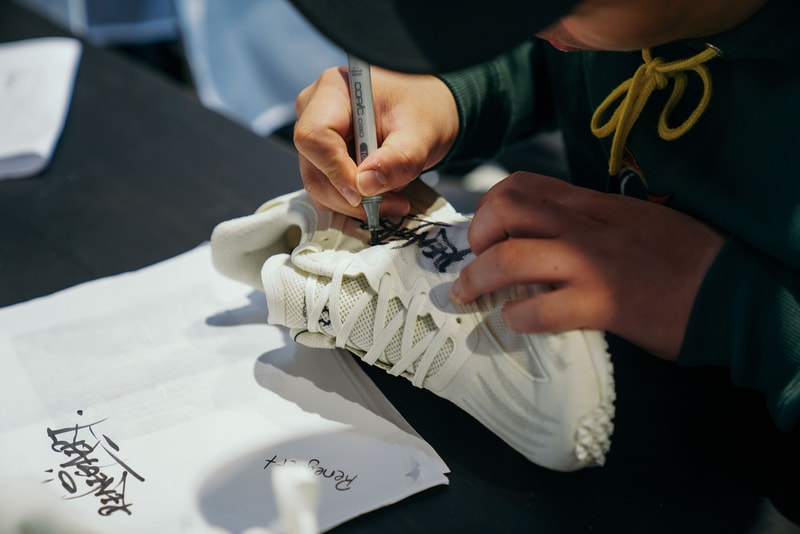 ANTA Debuts the C202/2.0 With Berlin Launch black white china art chinese traditional running athletics marathon running runner sportswear sports 