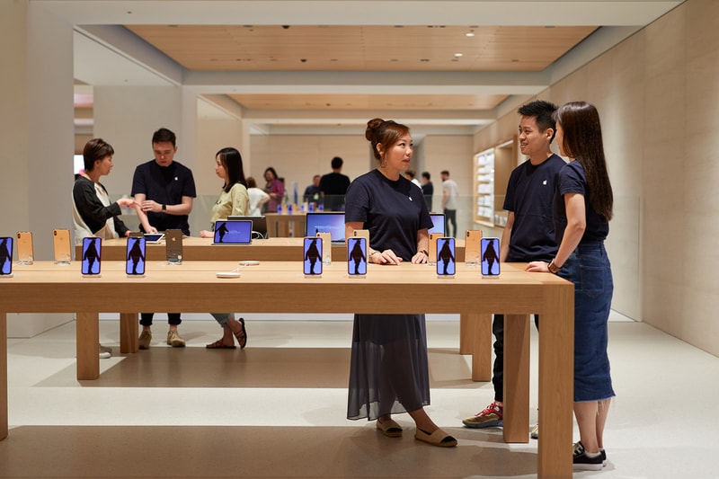 Apple Opens Largest Japan Store in Tokyo Marunouchi business district shop architecture design foster partners