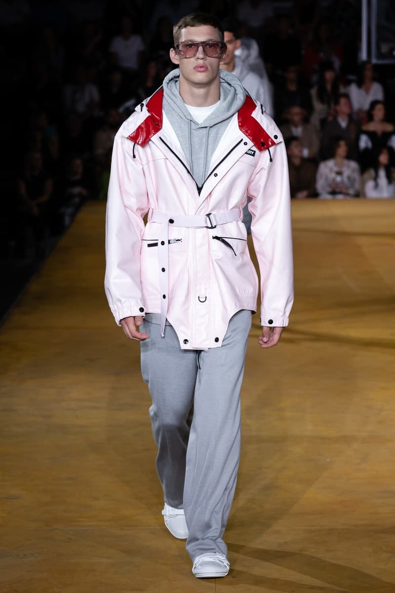 Burberry London Fashion Week Spring Summer 2020 Runway Show Riccardo Tisci suits jackets outerwear streetwear 