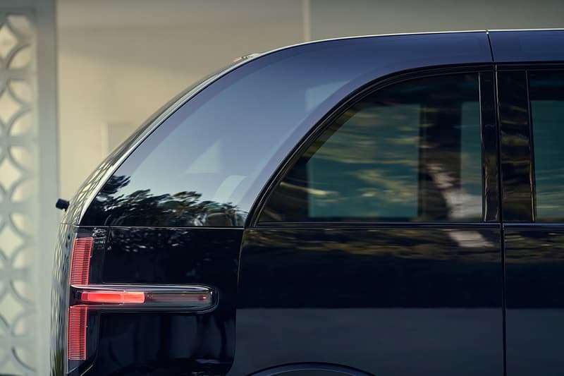 Canoo Subscription-Only EV Pods First Look BMW i3 i8 Designer Start Up Company Los Angeles HQ 80 KwH Battery 300 BHP 313 lb-ft Torque Futuristic mini microbus millennials travel electric cars driving