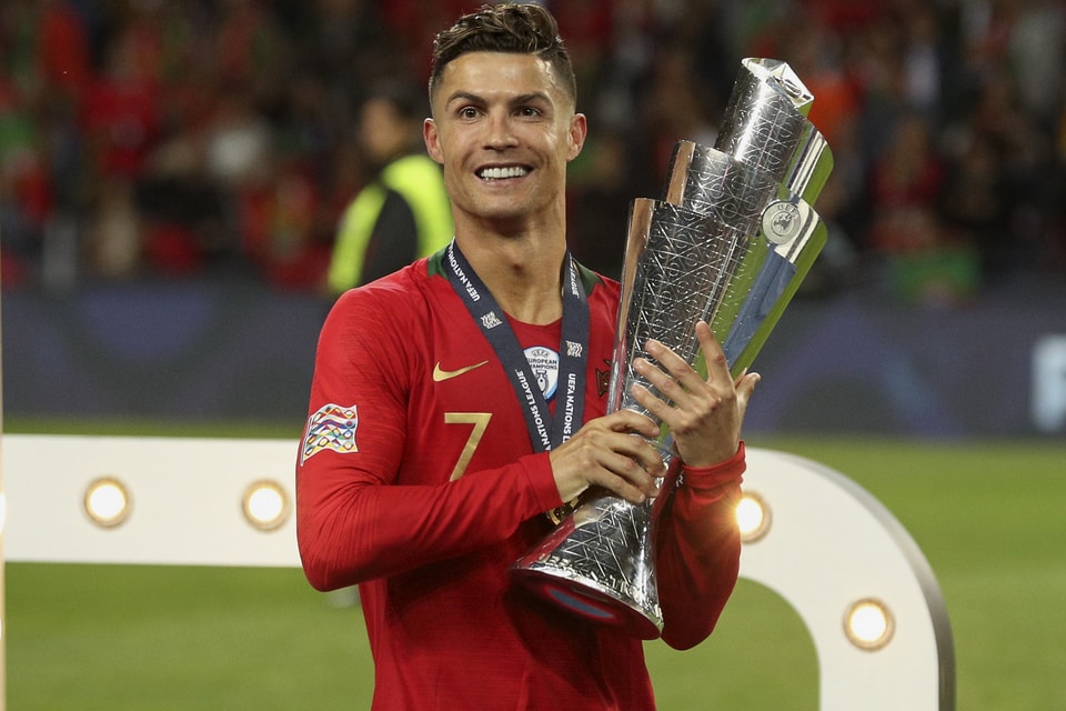 suspensión Flecha Pionero Cristiano Ronaldo's €162M EUR Nike Contract Details | Hypebeast