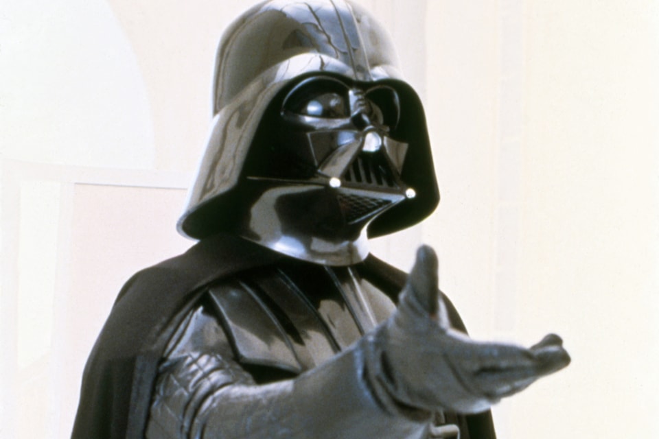 Pakistan Bloemlezing video Star Wars: The Empire Strikes Back' Darth Vader Helmet Auction | Hypebeast