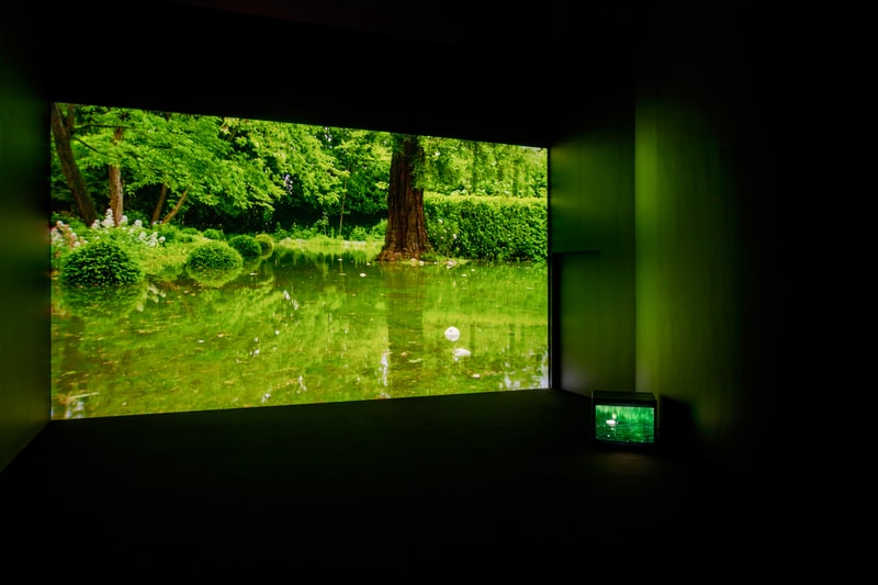 douglas gordon in my shadow exhibition video artist aros museum denmark presentation films Rufus Wainwright Philippe Parreno 