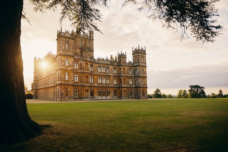 Rent Downton Abbey Castle Airbnb Listing Exclusive One Night Royalty England Travel
